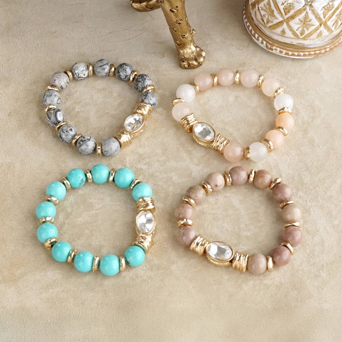 Earthy Gleam – Statement Beaded Bracelet with Oval Crystal: Gray