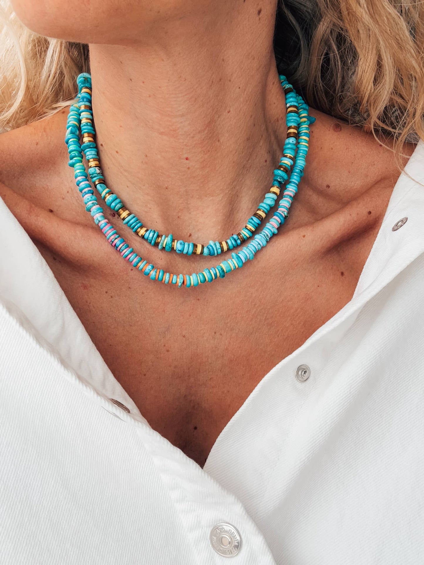 Turquoise rodelle beaded necklaces with colorful details : Yellow