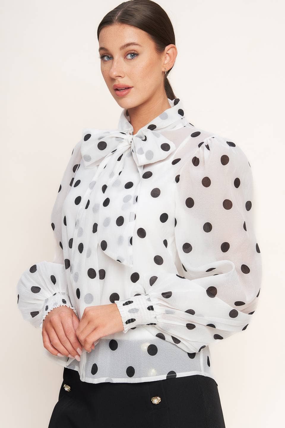 A printed woven top - IT13863: White / Contemporary / M