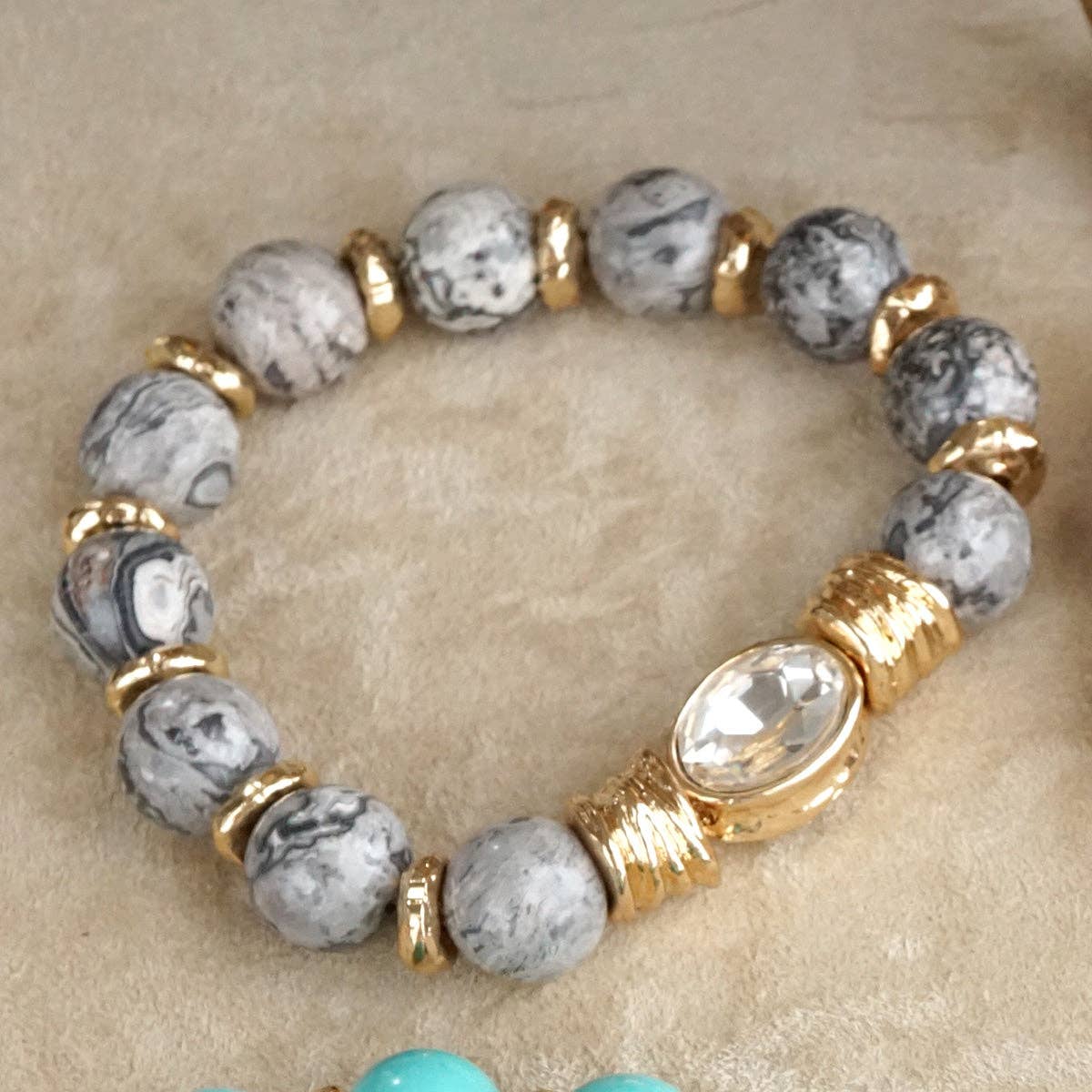 Earthy Gleam – Statement Beaded Bracelet with Oval Crystal: Gray