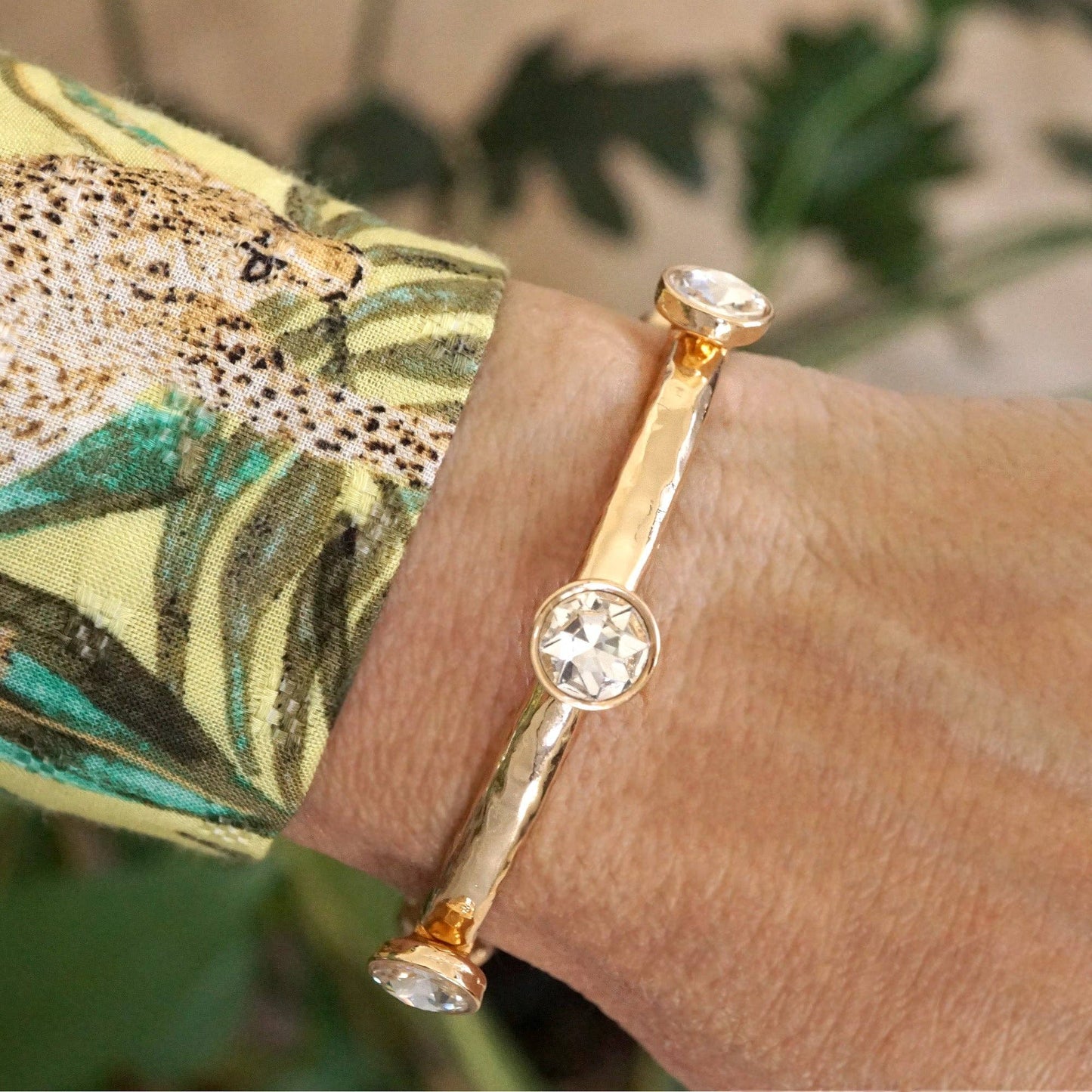 Sparkly clear crystals bangle in Gold Or Silver Tone: Gold Tone
