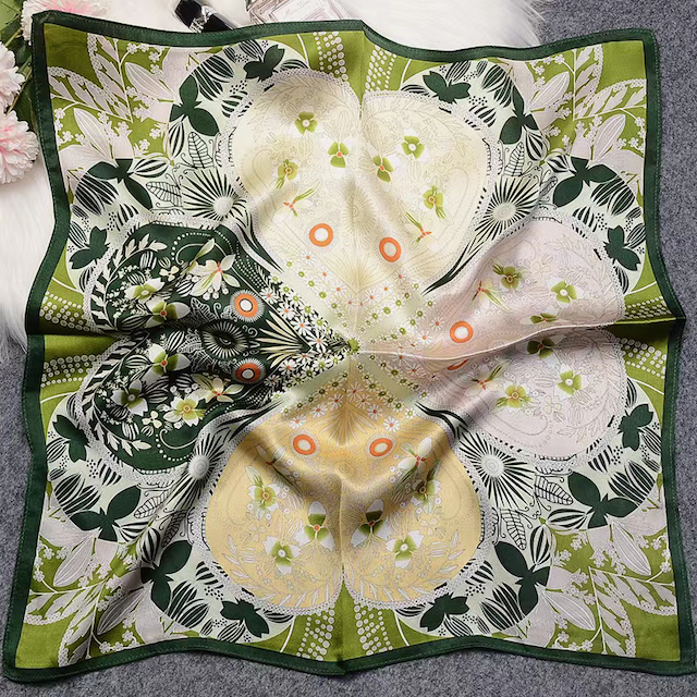 S25061 100% Silk Square Scarf (21"x21"): 02 CRM/GRN/YLW