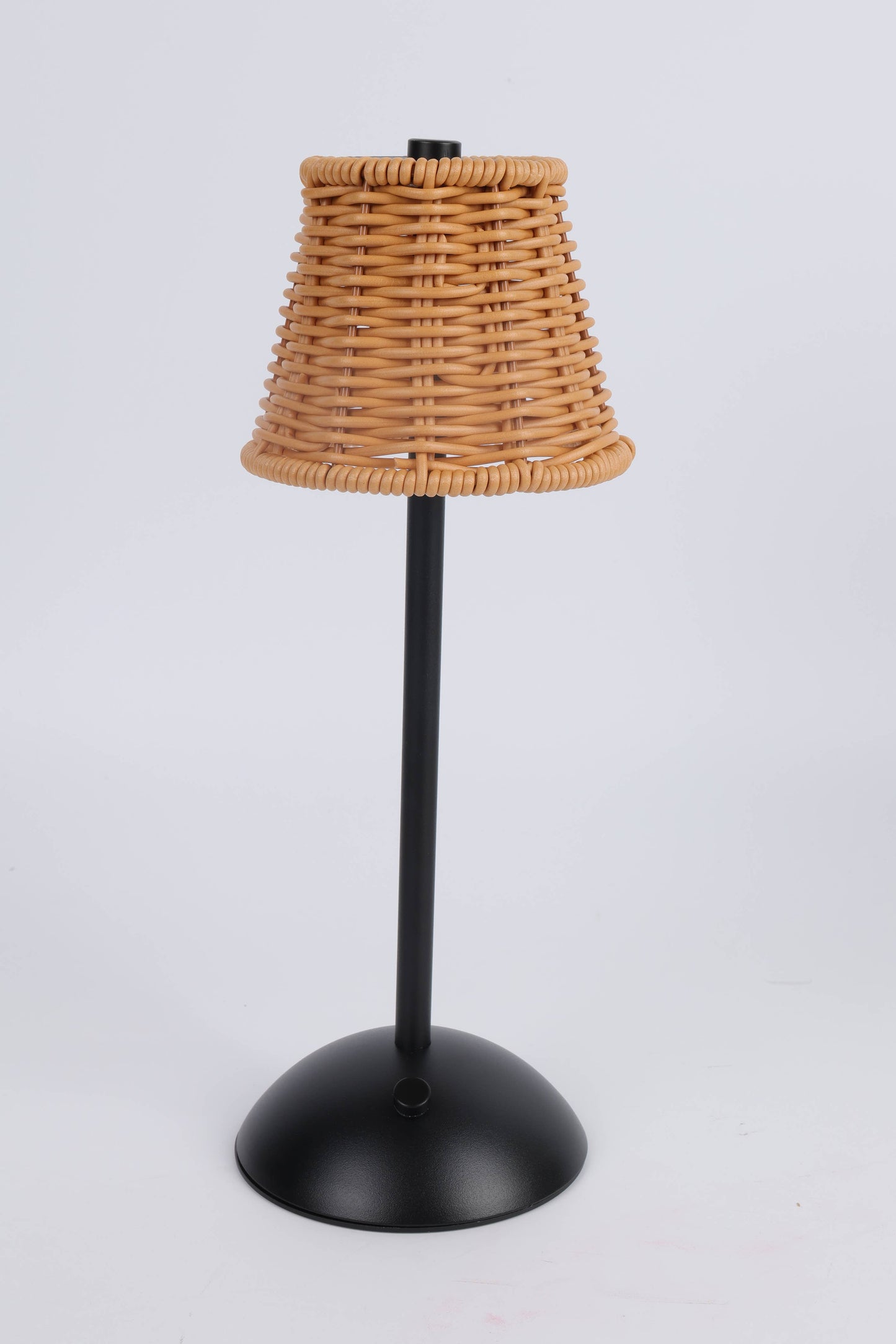 Rechargeable Rattan LED Lamp – Black or Gold- Retail Pack: Black