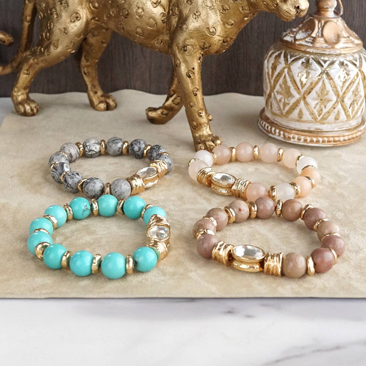 Earthy Gleam – Statement Beaded Bracelet with Oval Crystal: Gray