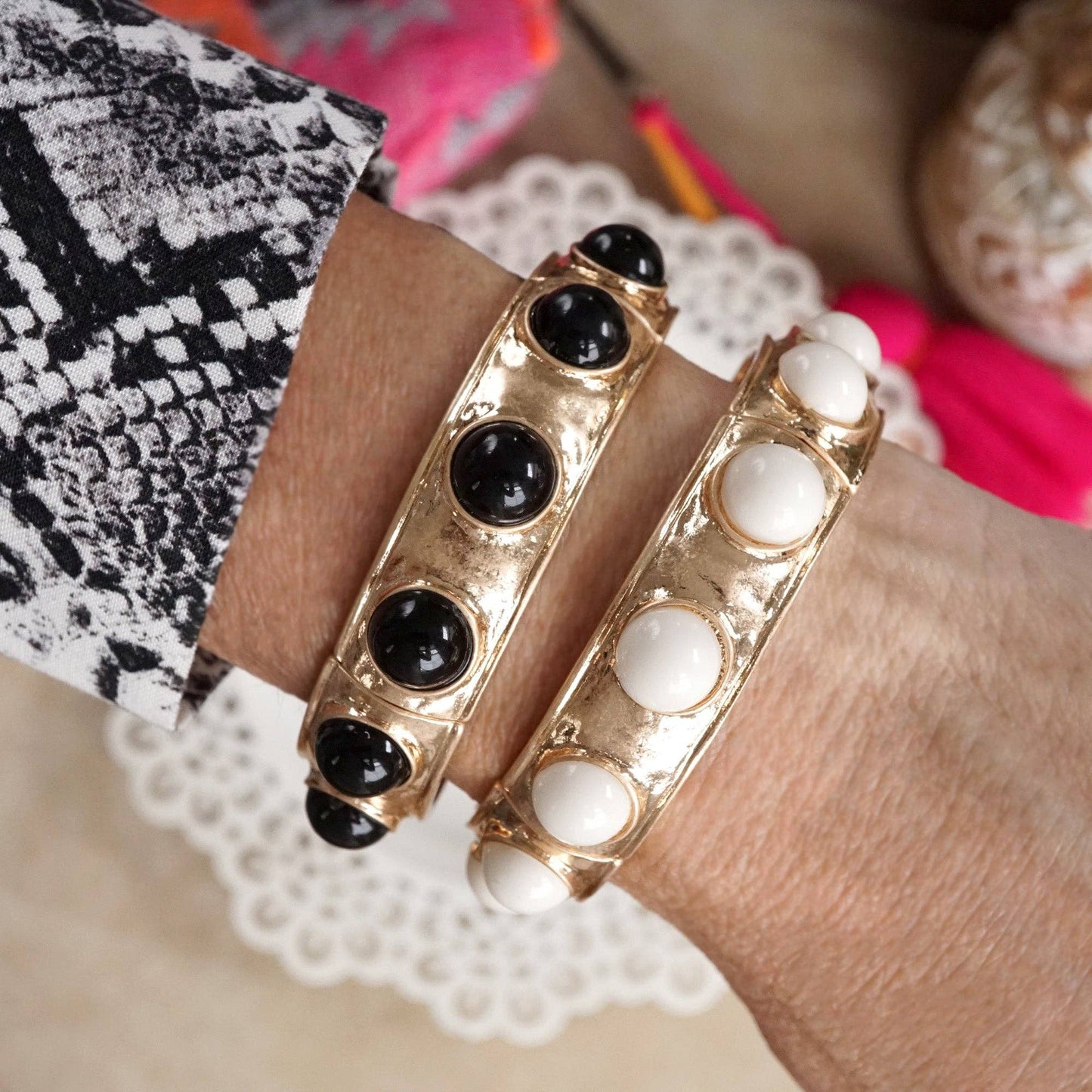 Eternity Statement Bangle Gold Tone Cream Orange Brown Pink Black Turquoise Pearl: Pearl