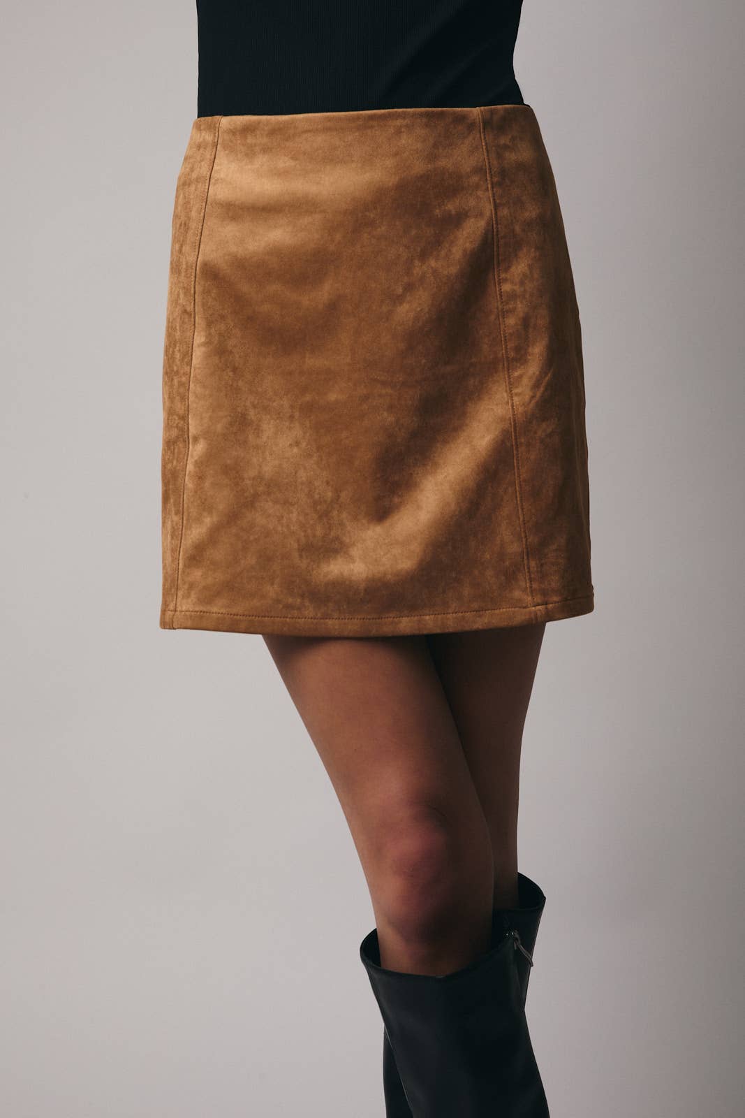 SUEDE MINI SKIRT: TAN / S