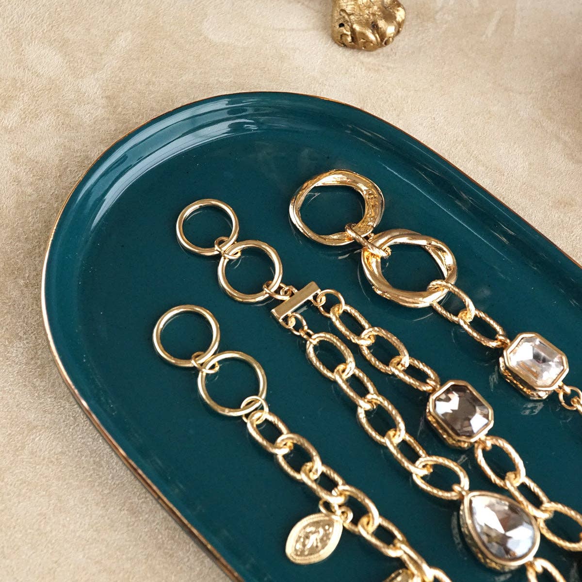 Brilliant Bond – Statement Chain Bracelets with Reflective Crystals: Double strand - Gray crystals