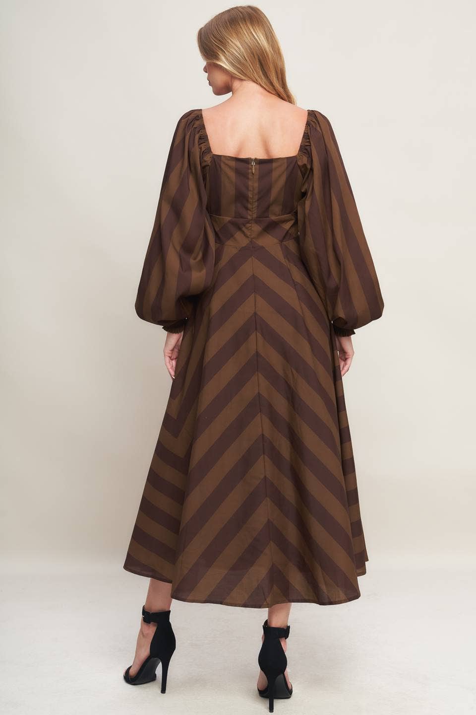 A printed woven midi dress - ID23114: Brown / Contemporary / M