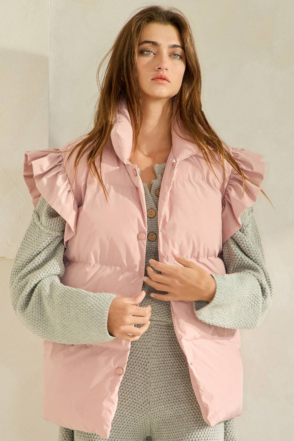 IT1813 Ruffle Sleeve Down Vest: DUSTY PINK / S-M-L (2-2-2)