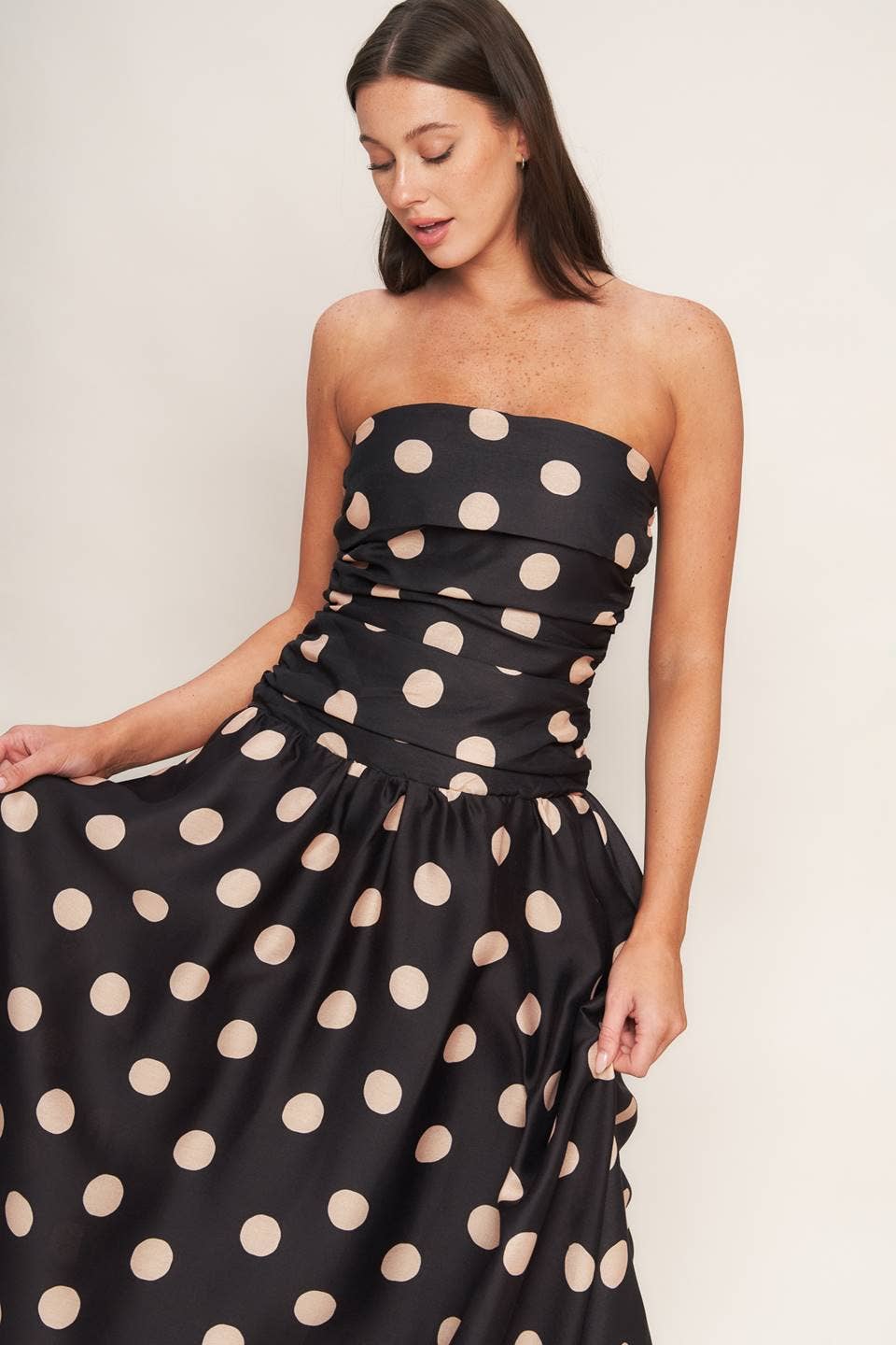 A printed woven midi dress - ID23145: Black / Contemporary / L