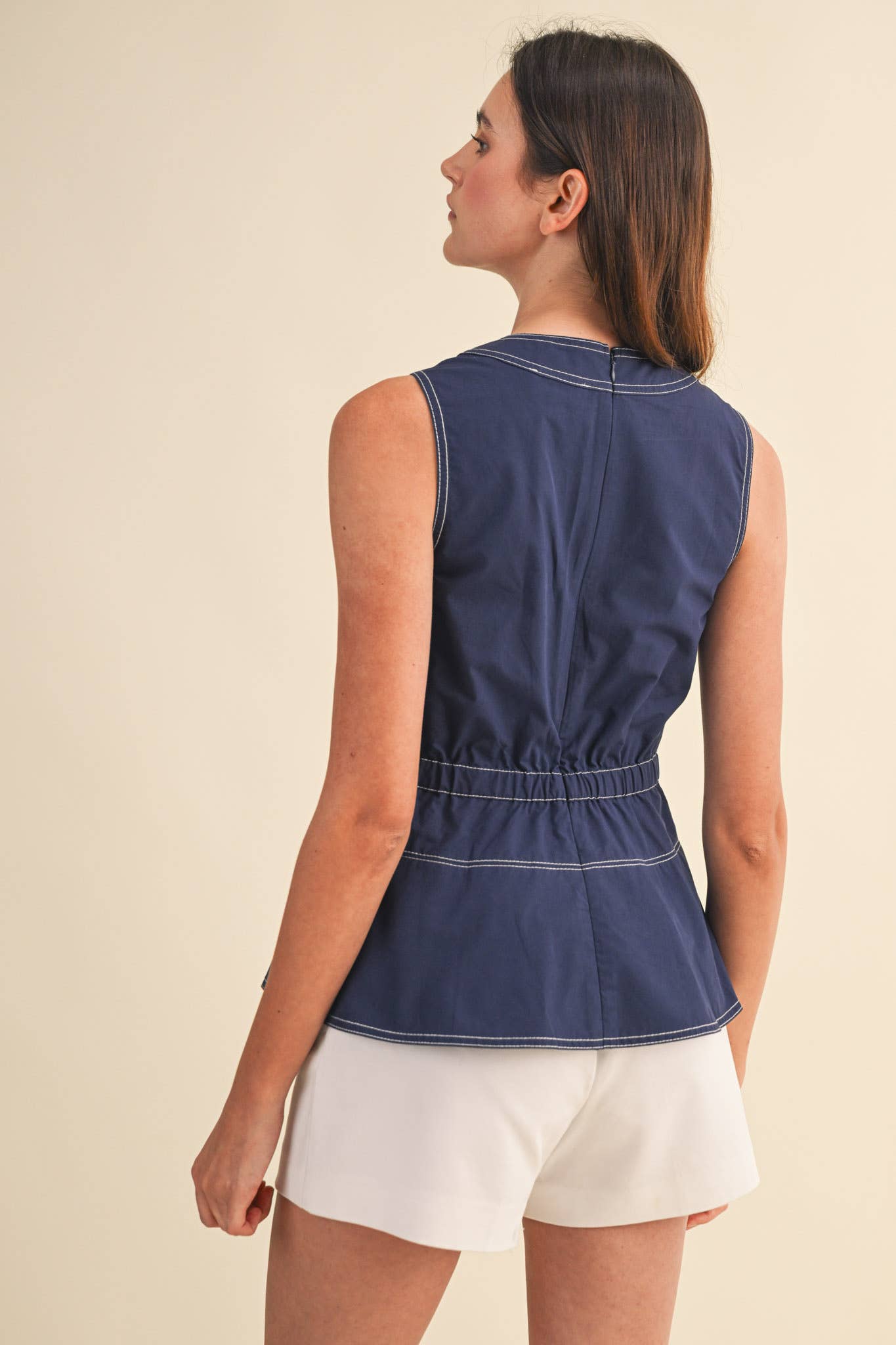 SLEEVELESS BELTED PEPLUM TOP MTP4684: OFF WHITE / M