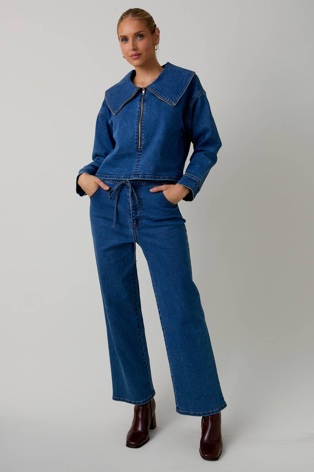 PETER PAN COLLAR LONG SLEEVE ZIP-UP DENIM TOP: DENIM / S