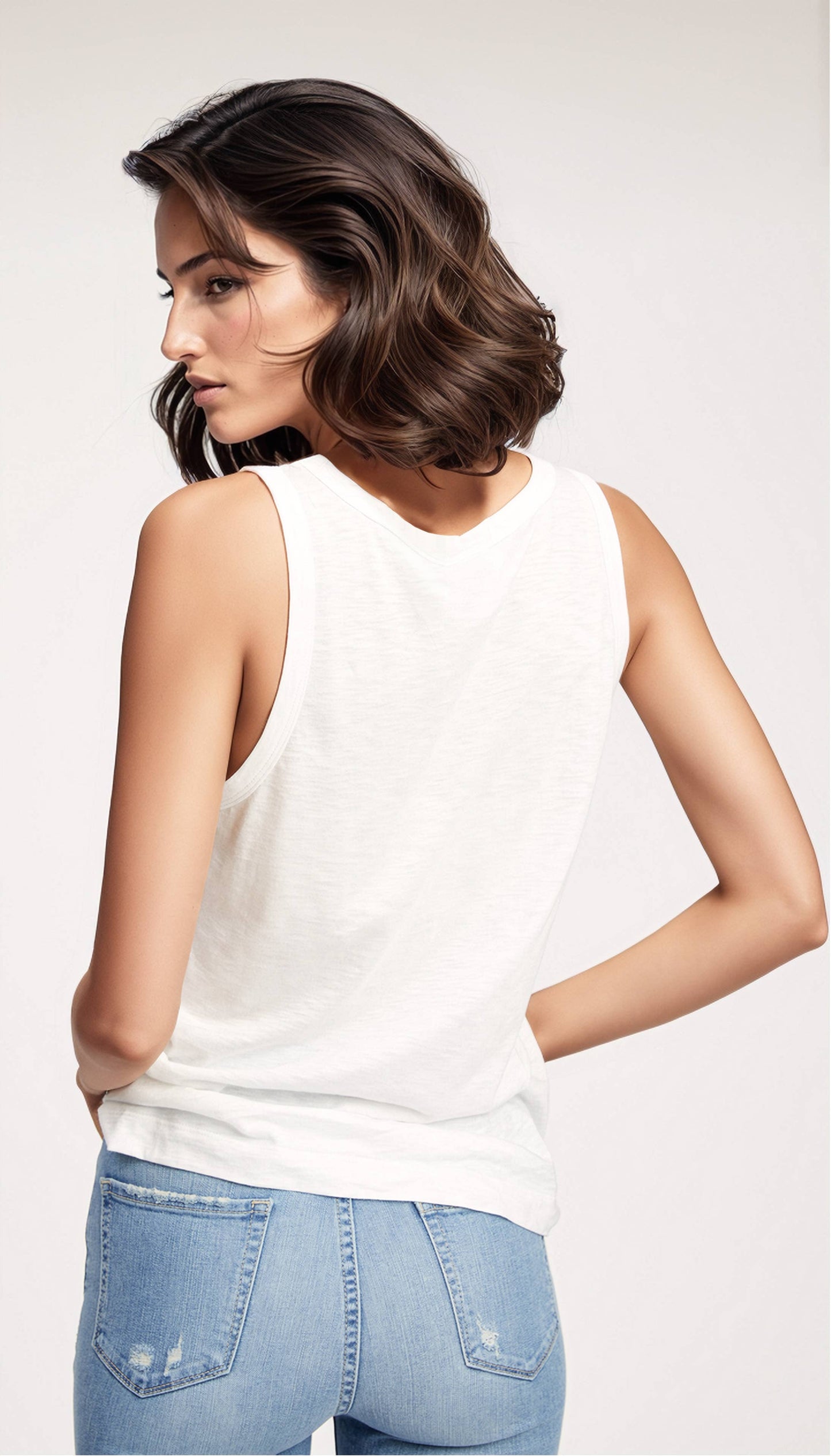 Tilson Tank (Soft White): Soft White / Medium