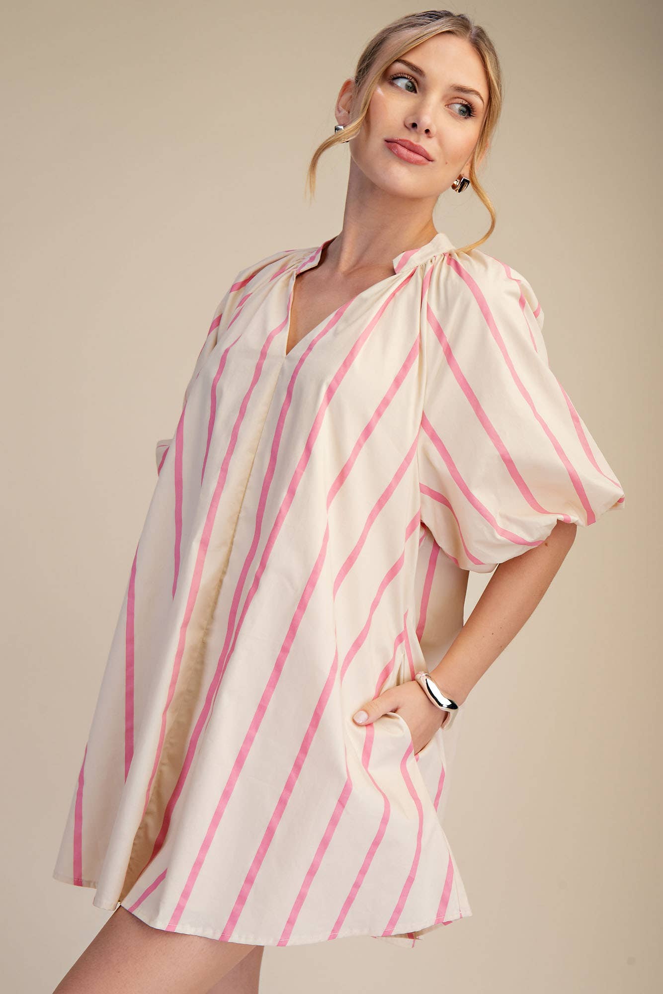 Puff-Sleeve Stripe Mini Shift Dress: Kelly Green / S
