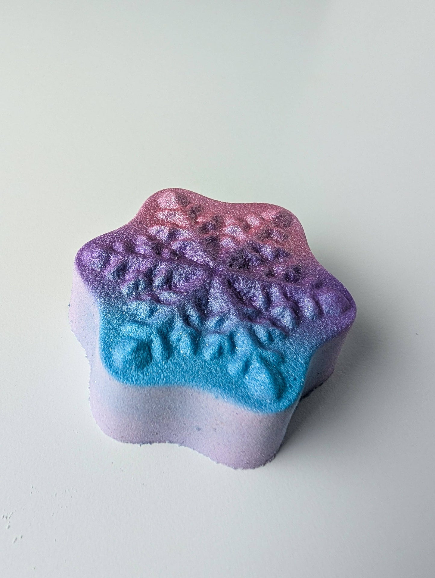 Sugar Plum Snowflake Bath Bomb - Christmas 2025