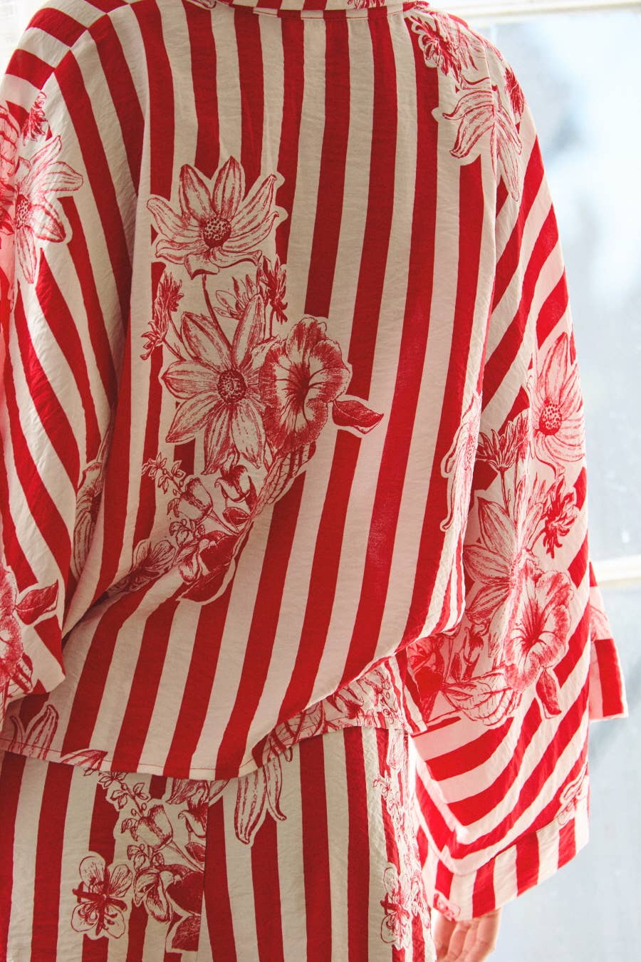 Striped Floral Printed Shirt & Shorts Set: Red Stripe / M