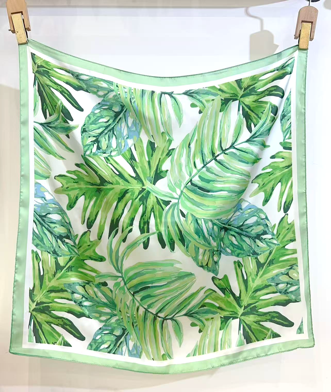 S26053 Palm Leaf-Print Satin-Like Polyester Square Scarf: 01 Green