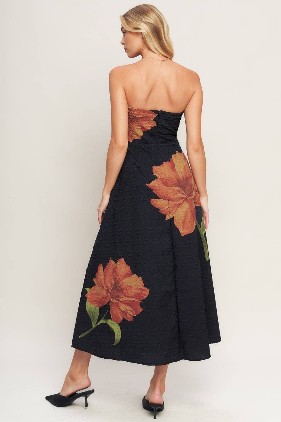 A printed textured woven midi dress - ID23194: Black / Contemporary / S