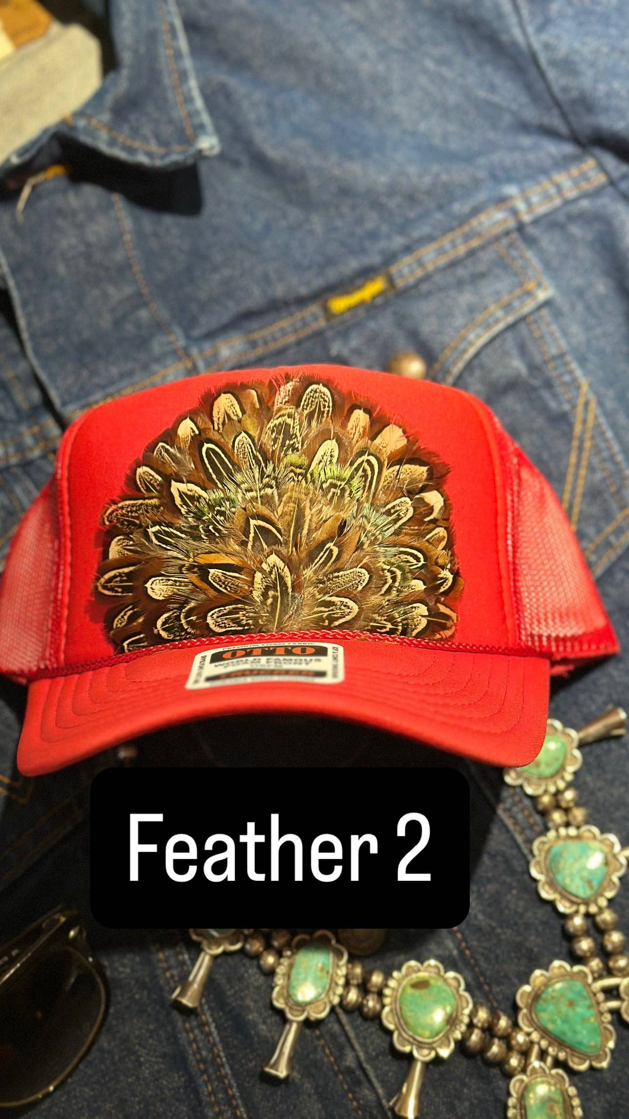 RED FEATHER TRUCKER HAT: No Faux Turquoise / Feather 1