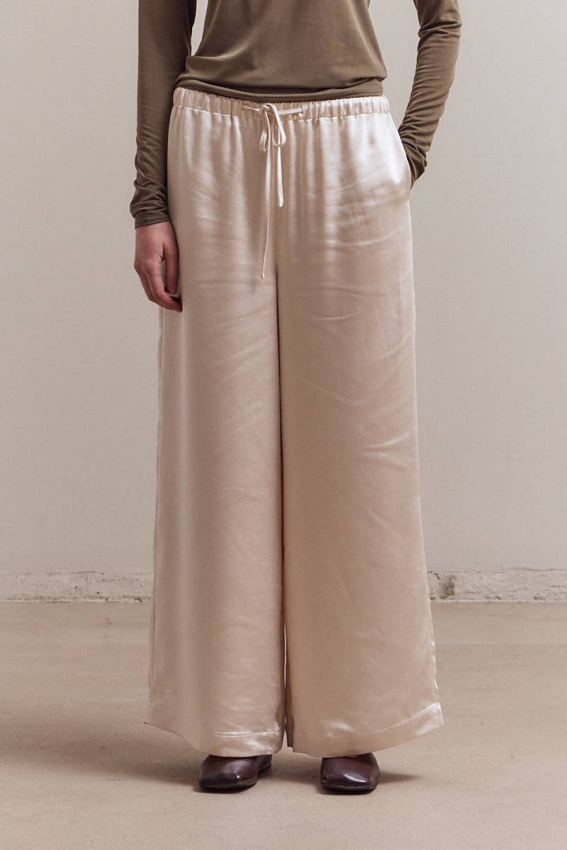 50698 - BANDING WAIST WIDE SATIN PANTS: CREAM / Contemporary / SMALL