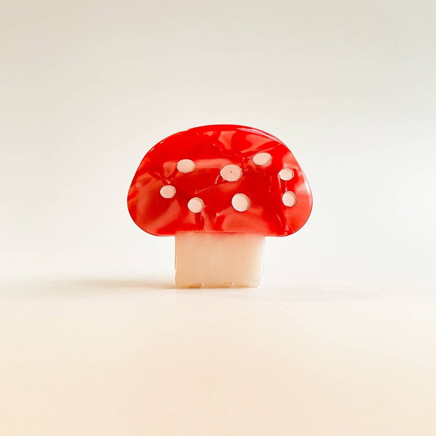 Alice | Small Mushroom Claw Clip: Assorted