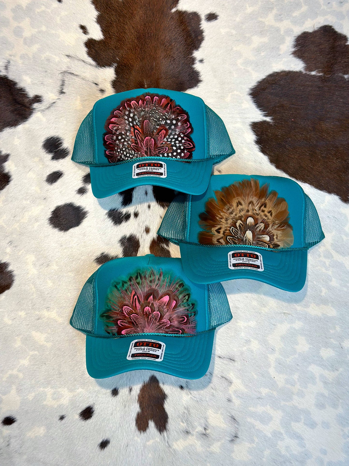 JADE FEATHER TRUCKER HAT: No Faux Turquoise / Feather 4
