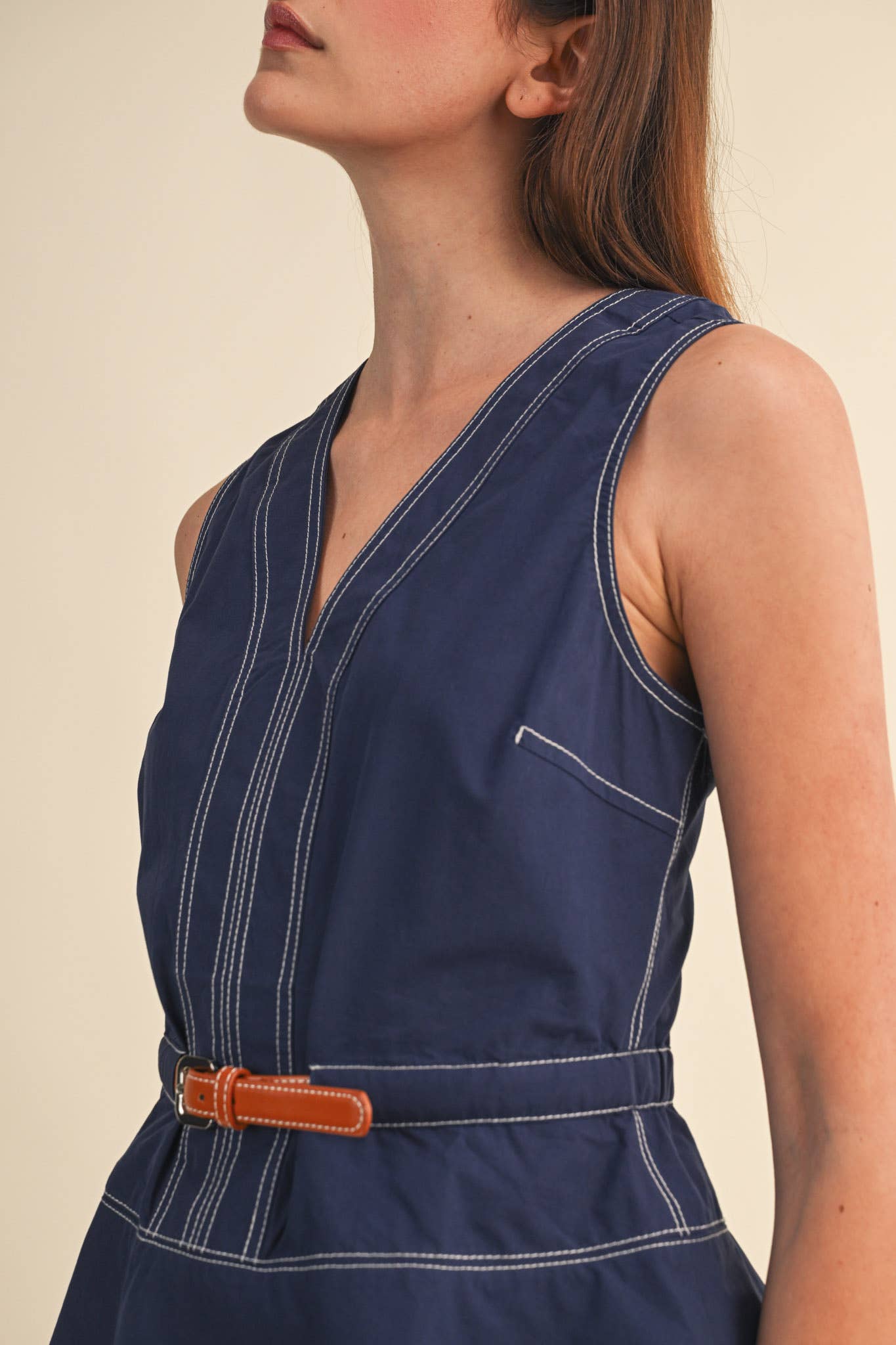 SLEEVELESS BELTED PEPLUM TOP MTP4684: OFF WHITE / L