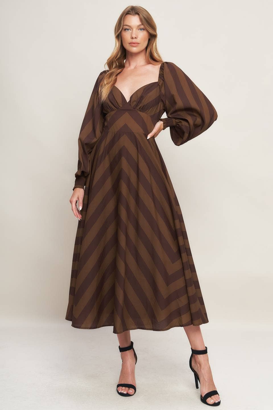 A printed woven midi dress - ID23114: Brown / Contemporary / M