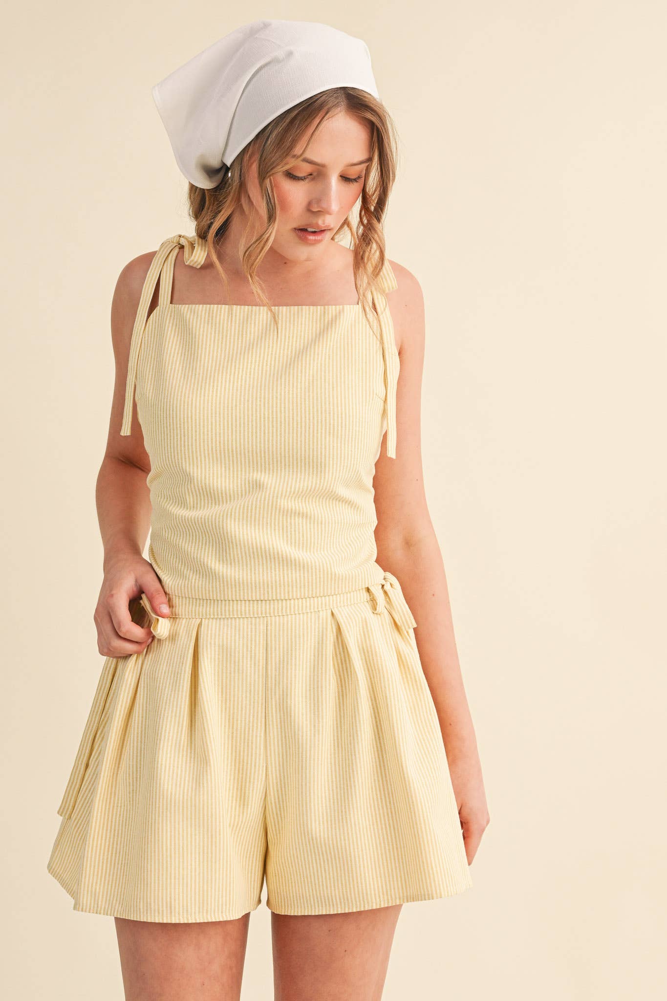 STRIPED TIE SHOULDER CROP TOP AND SHORTS SET MPST4791: BLUE STRIPE / L