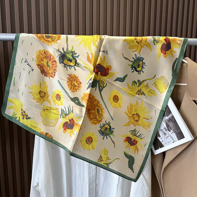 S25061 100% Silk Square Scarf (21"x21"): 02 CRM/GRN/YLW