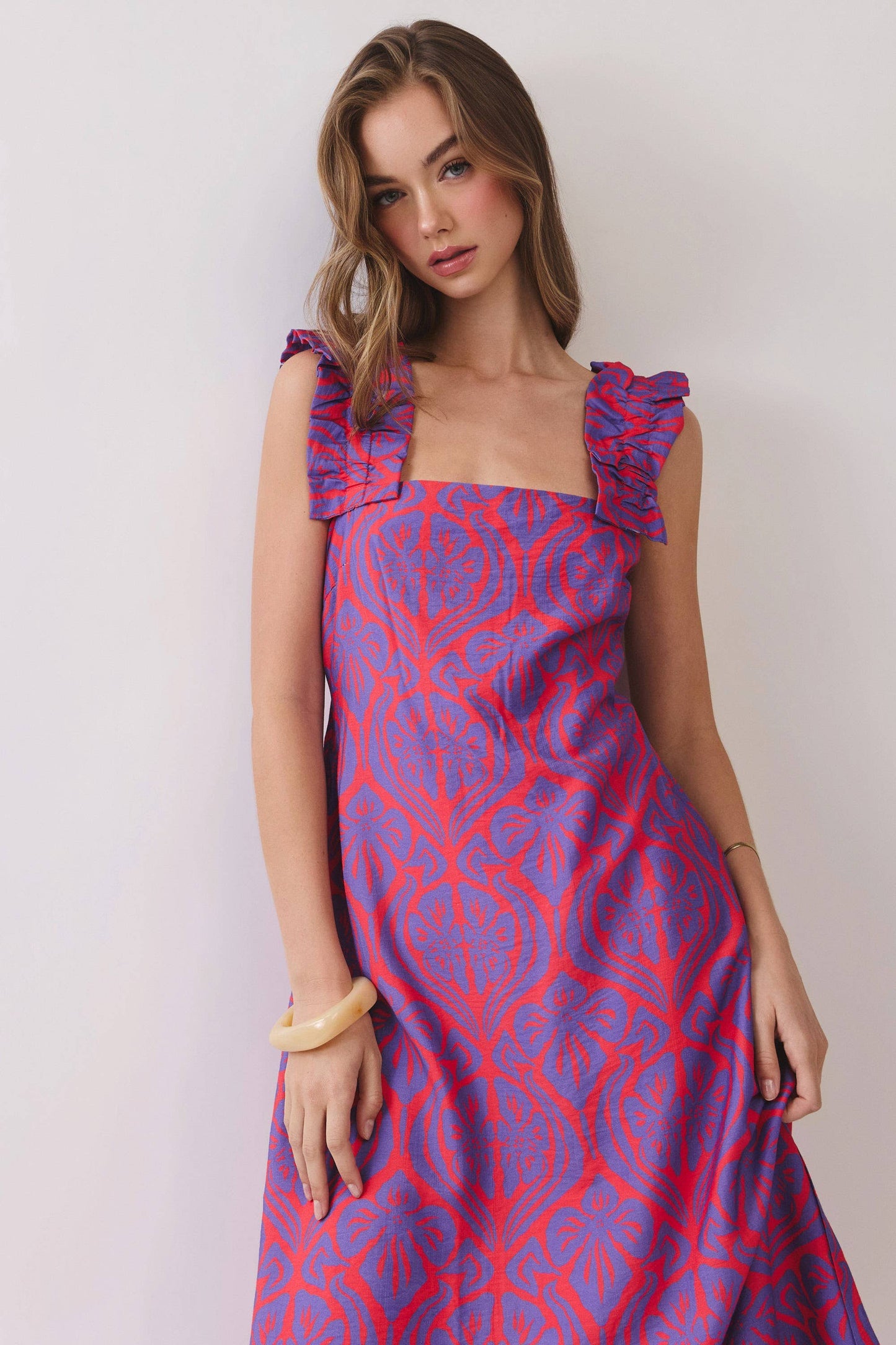 CD07126-Ruffle Strap Geometric Print Midi Dress: Red / L