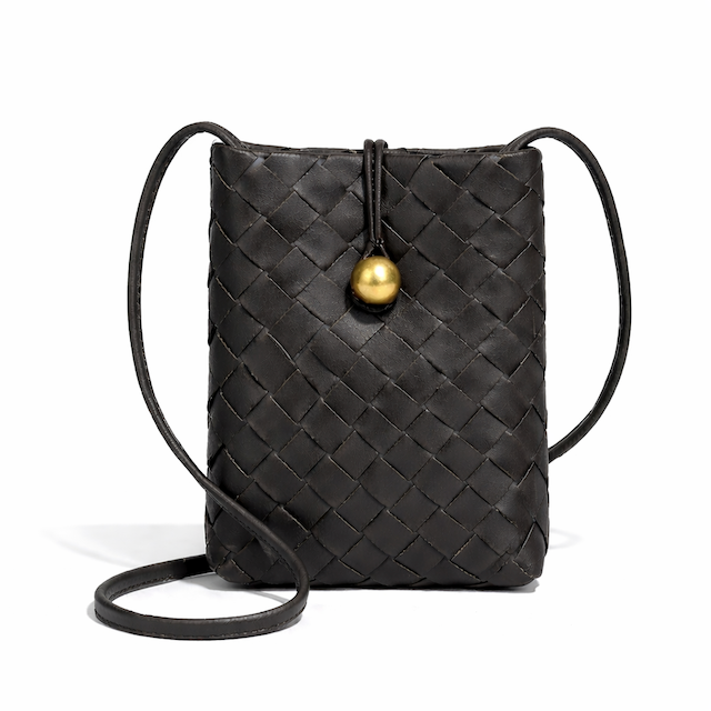 P25022 Small Woven Crossbody Bag: 10 Wine