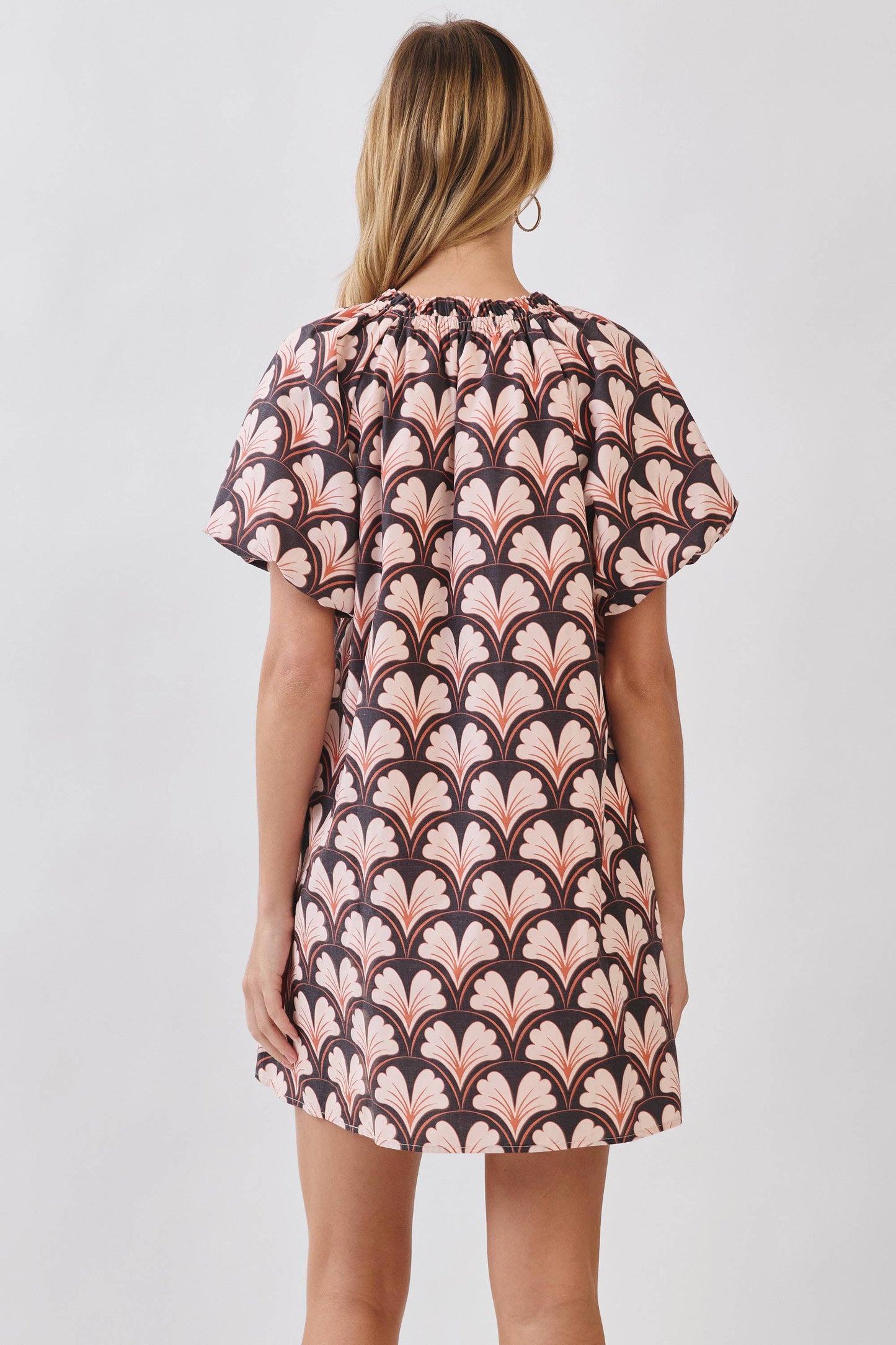 CD07019-Floral Print Puff Sleeve Mini Dress: Brown / M
