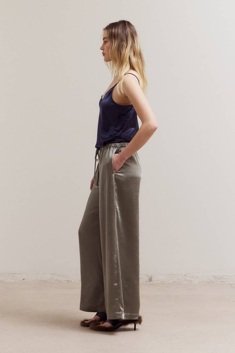 50698 - BANDING WAIST WIDE SATIN PANTS: CREAM / Contemporary / LARGE