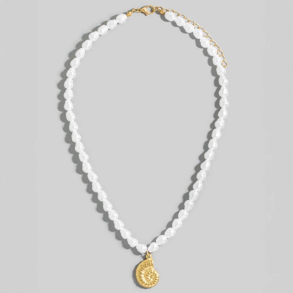 Spiral Shell Pendant Beaded Necklace: MU