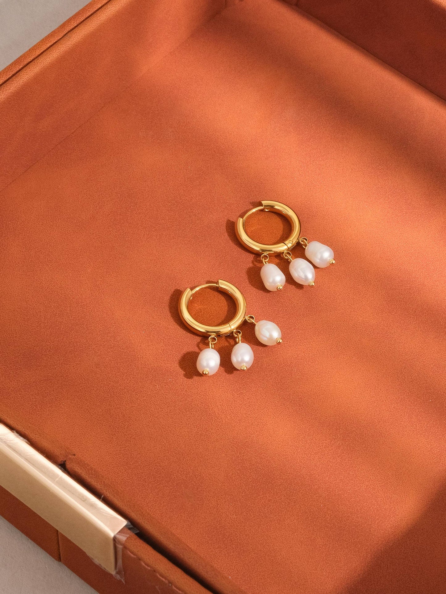 Séjour 18K Gold Non-Tarnish Petite Pearl Dangle Earring: Yellow Gold