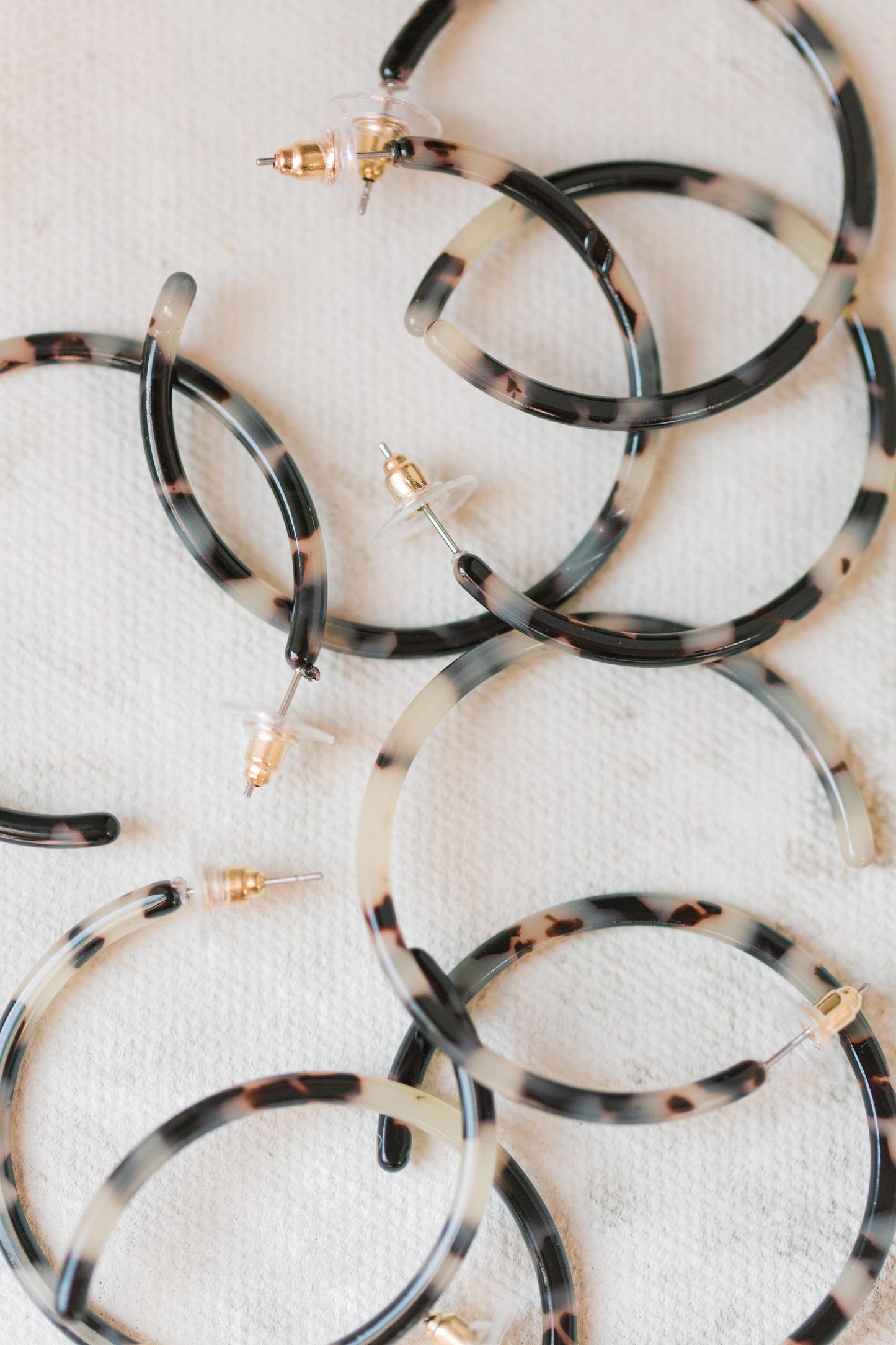 1.25" Skinny Blonde Tortoise Hoop Earrings