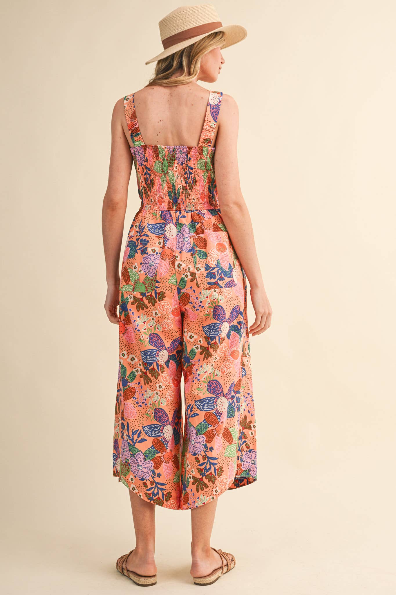 EXCLUSIVE FLORAL PLEATED CROPPED WIDE LEG JUMPSUIT MP4967: CORAL MULTI / S