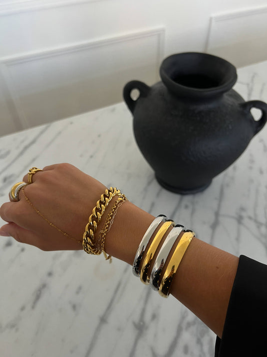 GEMMA BANGLE : GOLD / 4MM