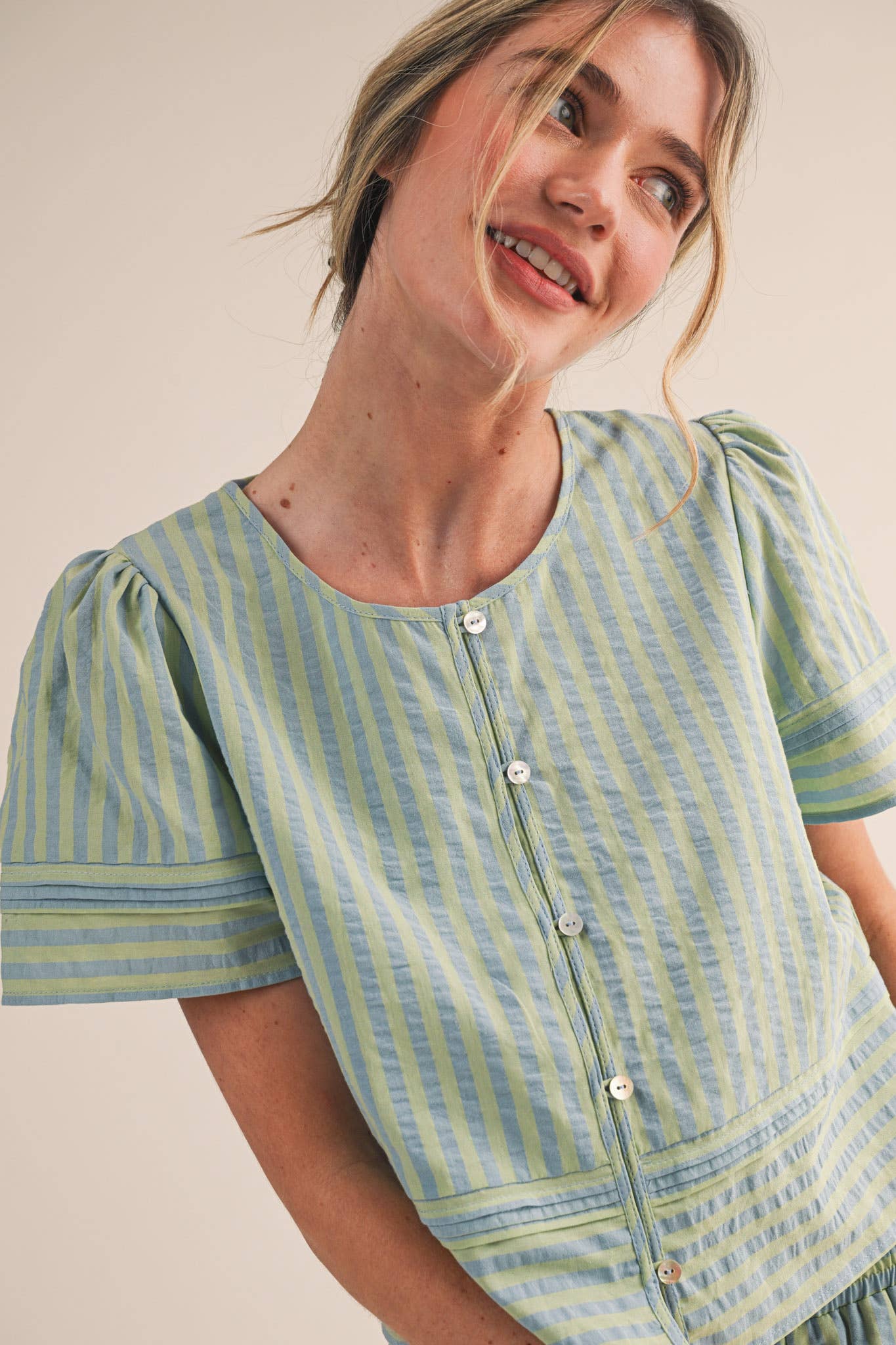 STRIPED BUTTON UP TOP AND SHORTS SET MPST4488: YELLOW PINK STRIPE / S