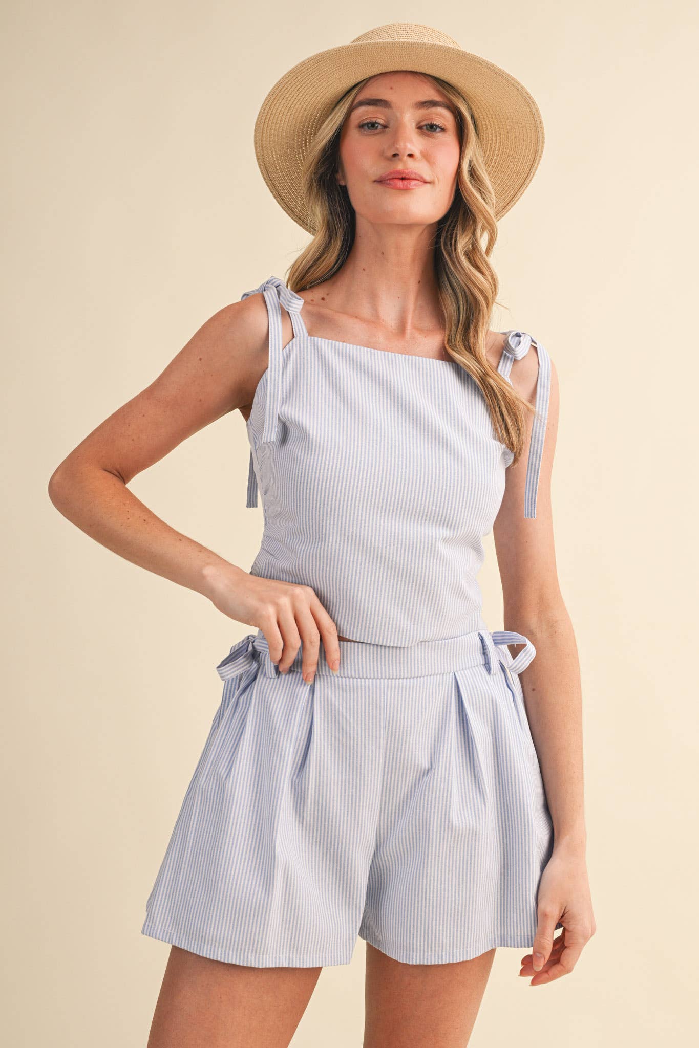 STRIPED TIE SHOULDER CROP TOP AND SHORTS SET MPST4791: BLUE STRIPE / S