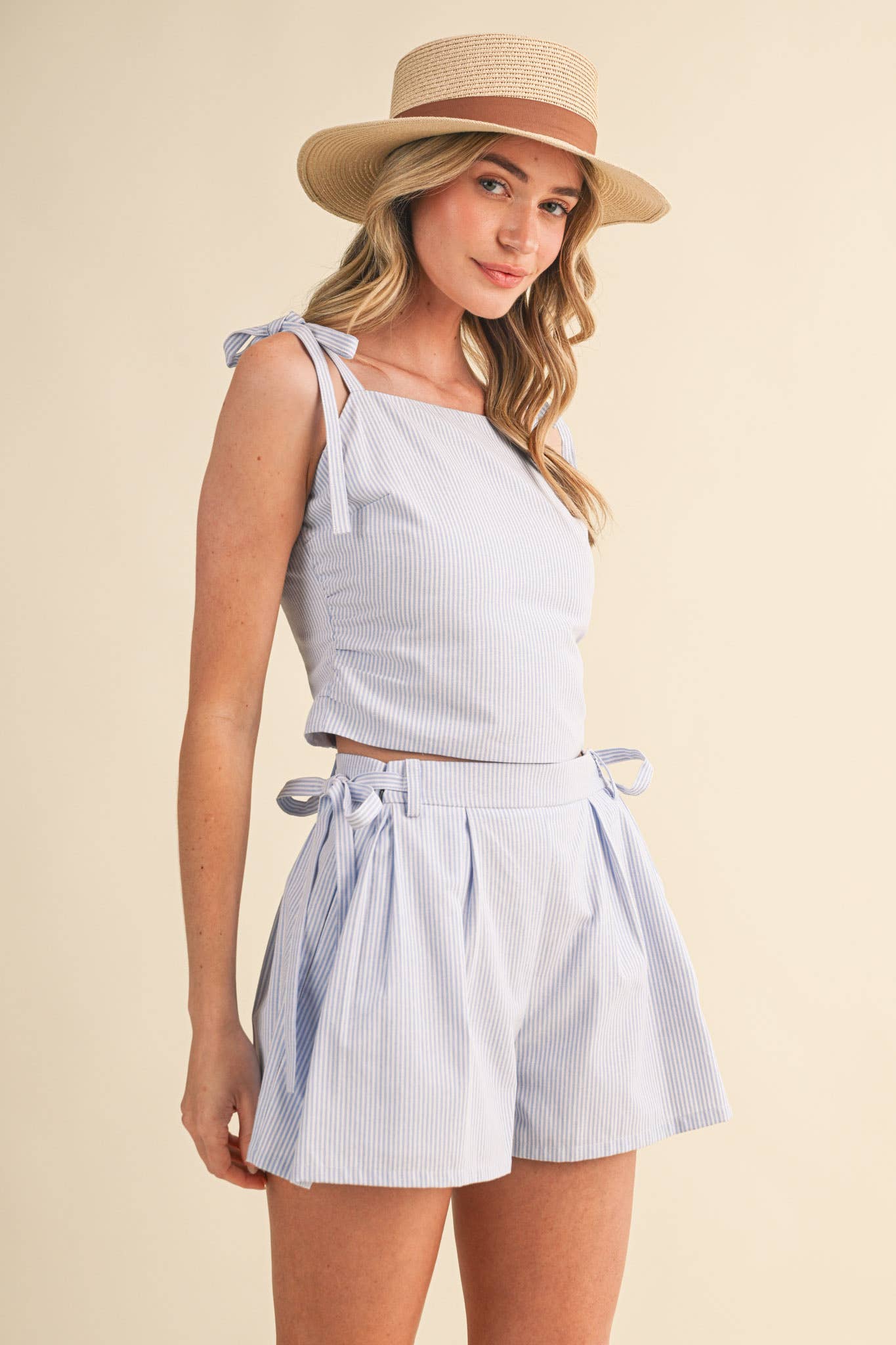 STRIPED TIE SHOULDER CROP TOP AND SHORTS SET MPST4791: BLUE STRIPE / L