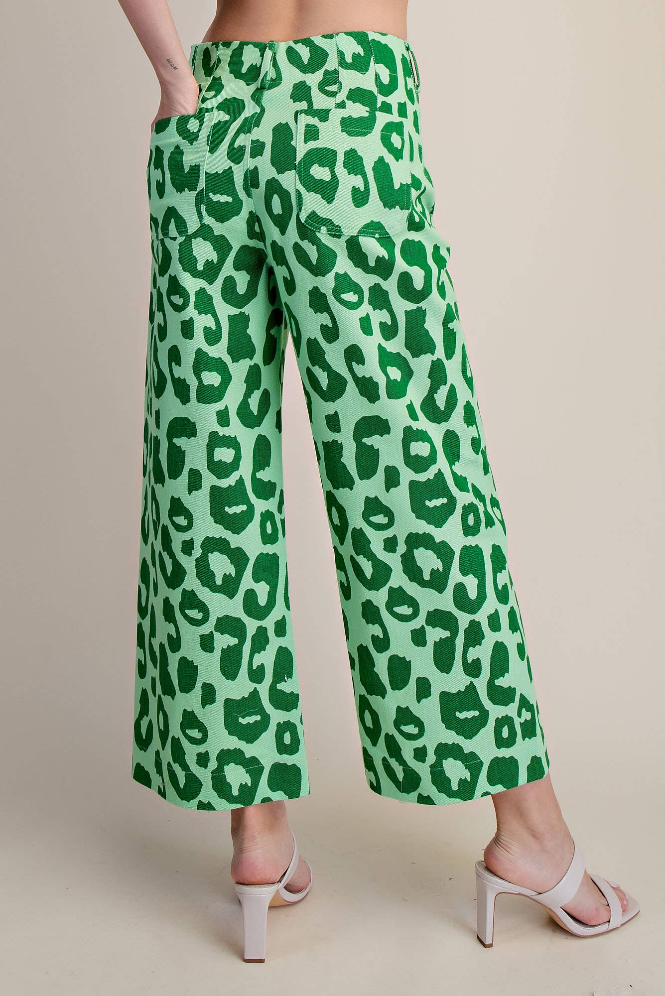 Colette Cropped Wide-Leg Neon Leopard Pants: Pink / M