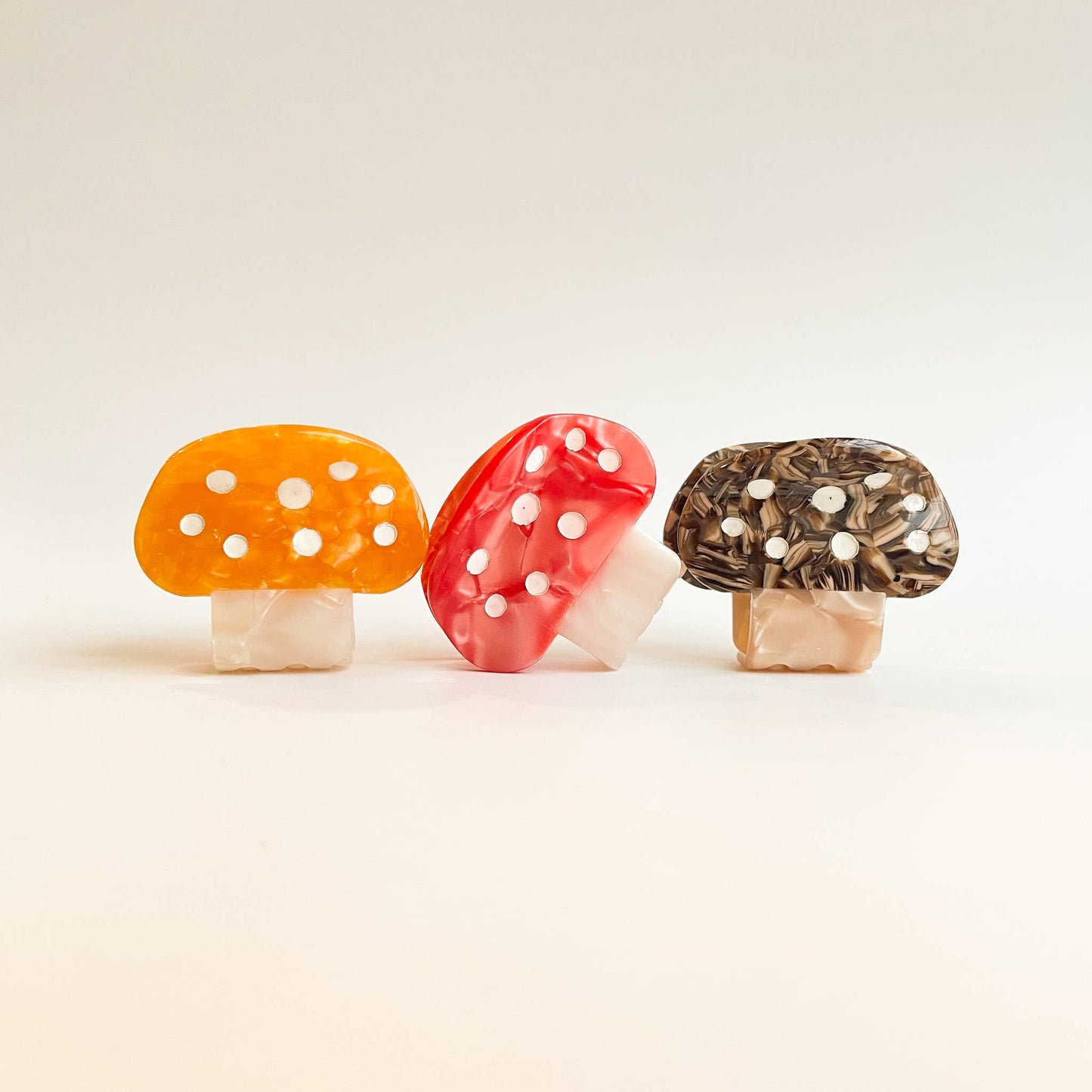 Alice | Small Mushroom Claw Clip: Assorted