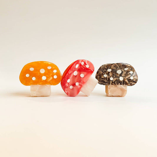 Alice | Small Mushroom Claw Clip: Assorted