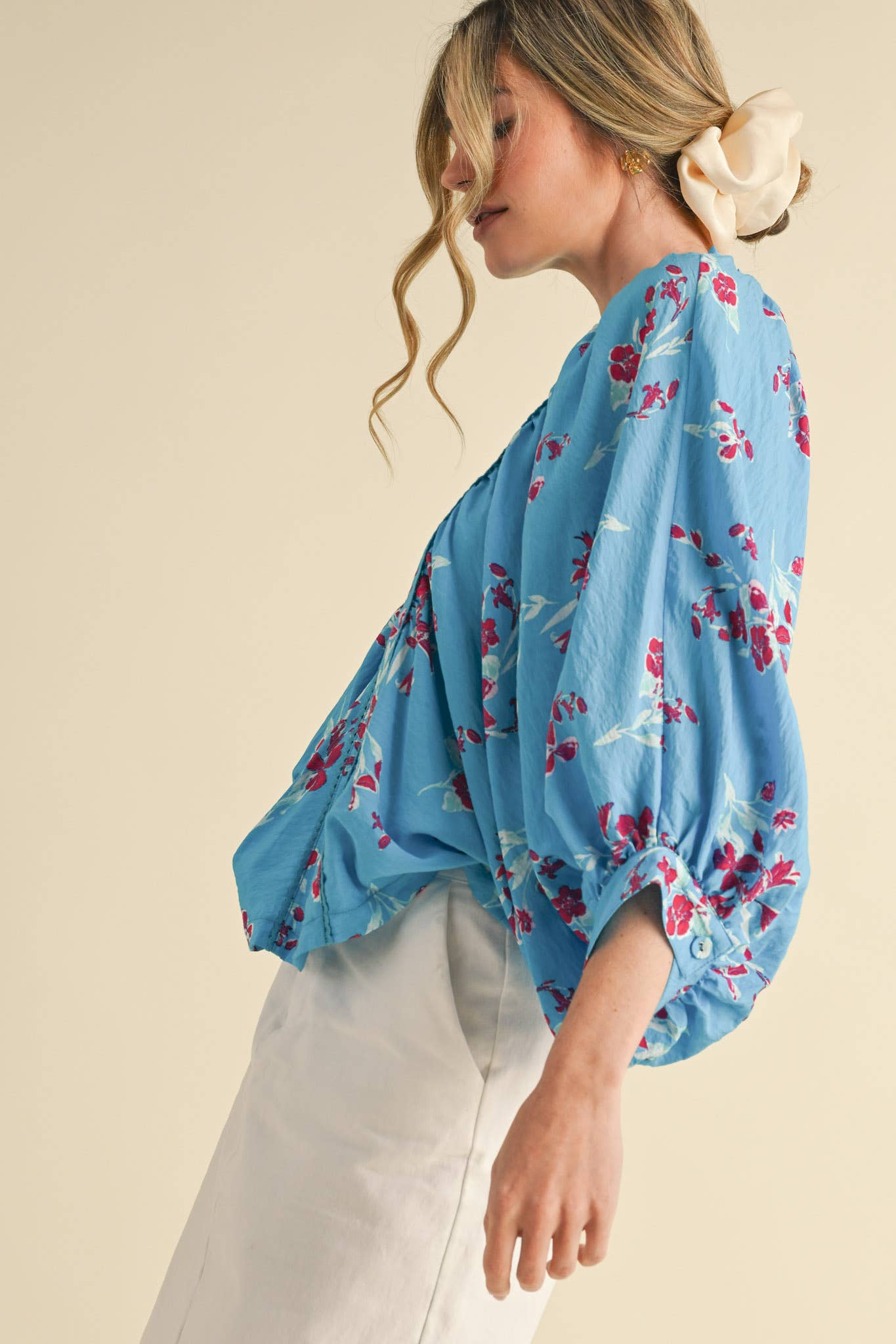 EXCLUSIVE PRINT FLORAL DOLMAN SLEEVE BLOUSE MTP3871: Electric Blue Floral / L