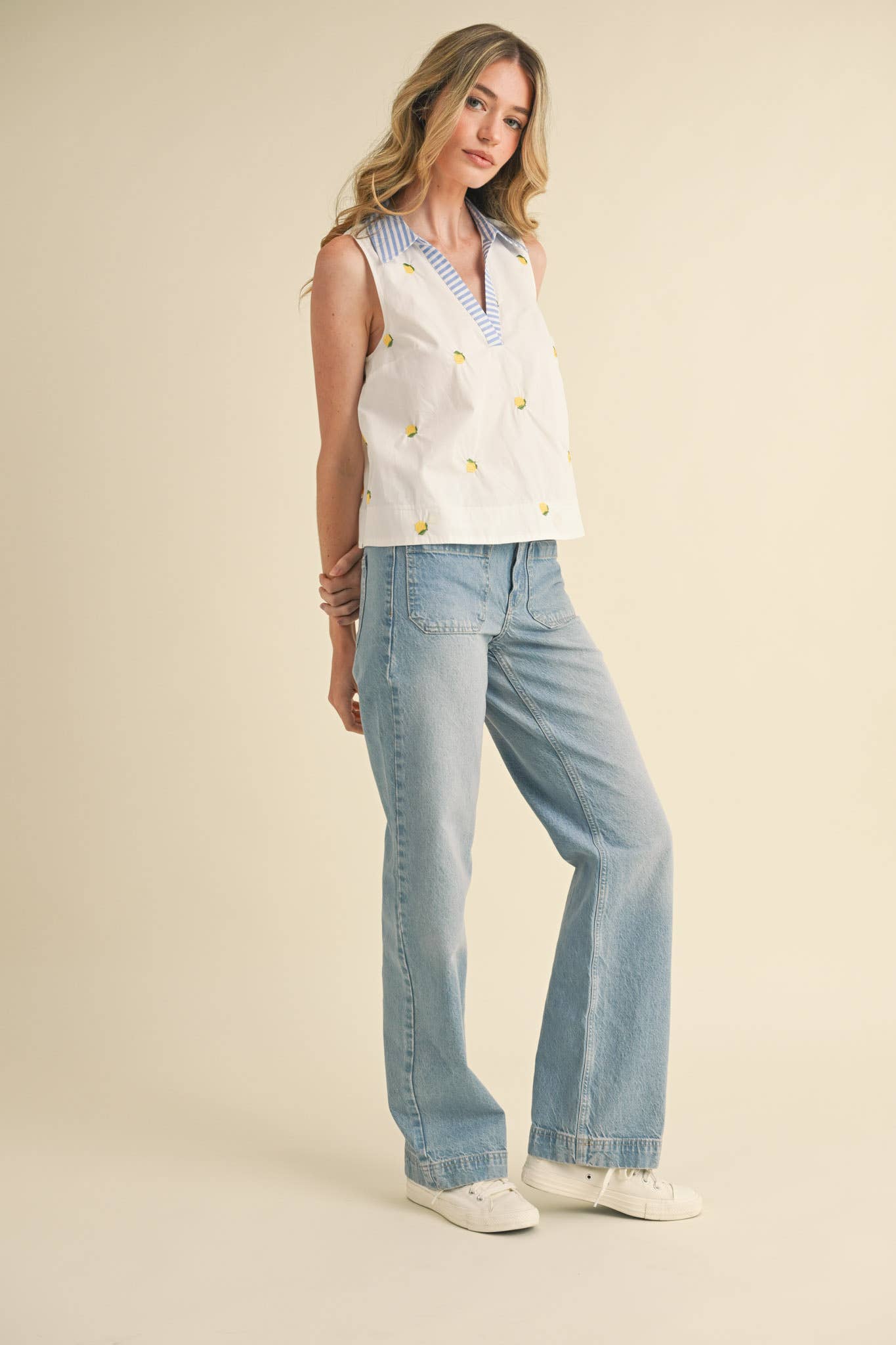 FRUIT EMBROIDERY COLLARED TANK MTP3591: Lemon / L