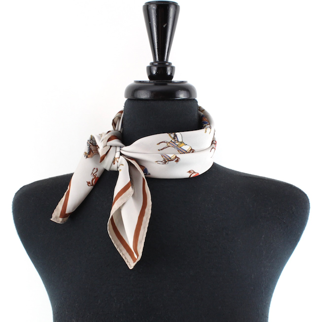 S24214 Horse Pattern Lightweight Square Scarf: 03 Beige