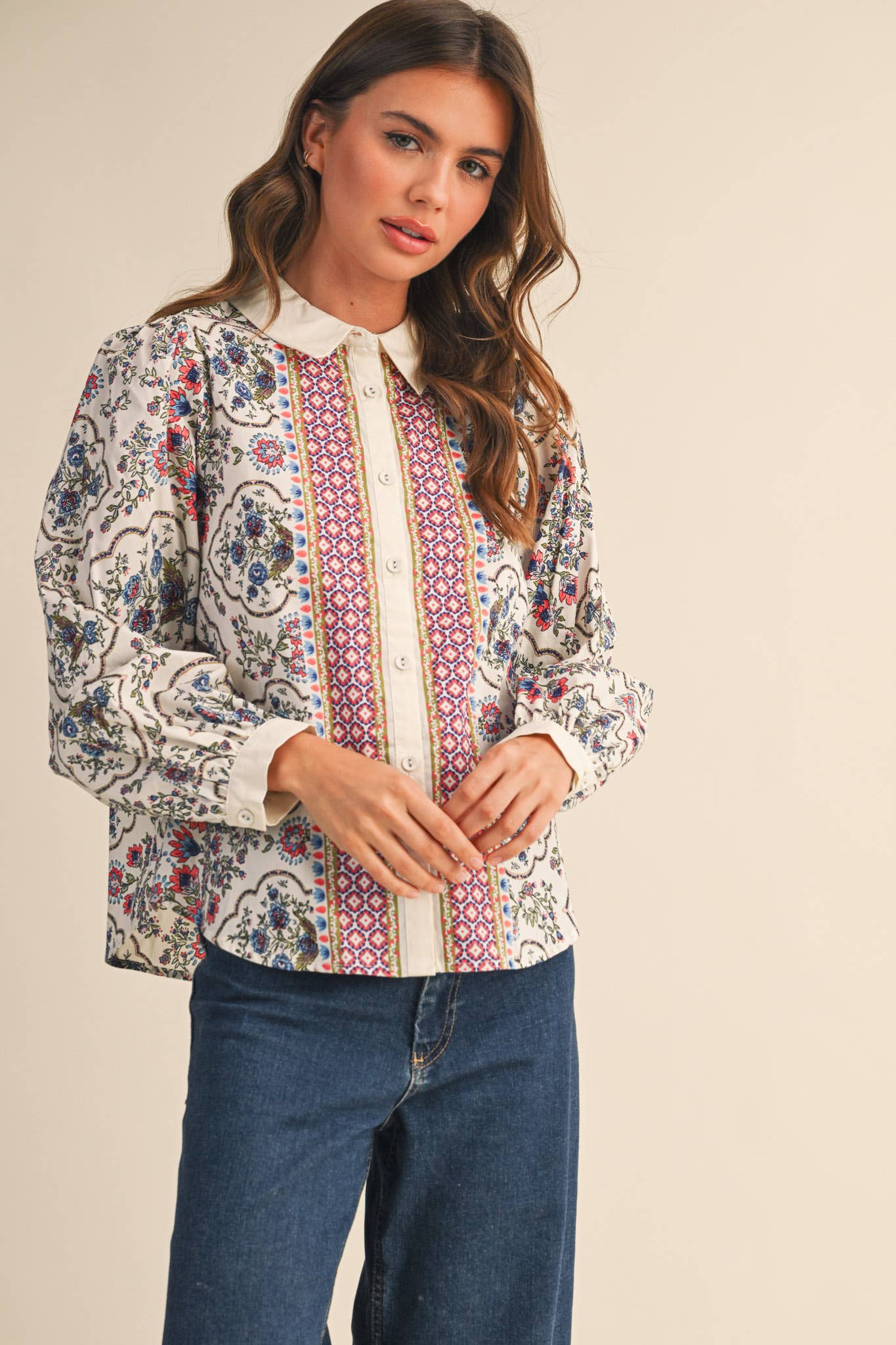 EXCLUSIVE FLORAL BORDER PRINT BUTTON UP TOP MTP4126: Ivory Multi / L