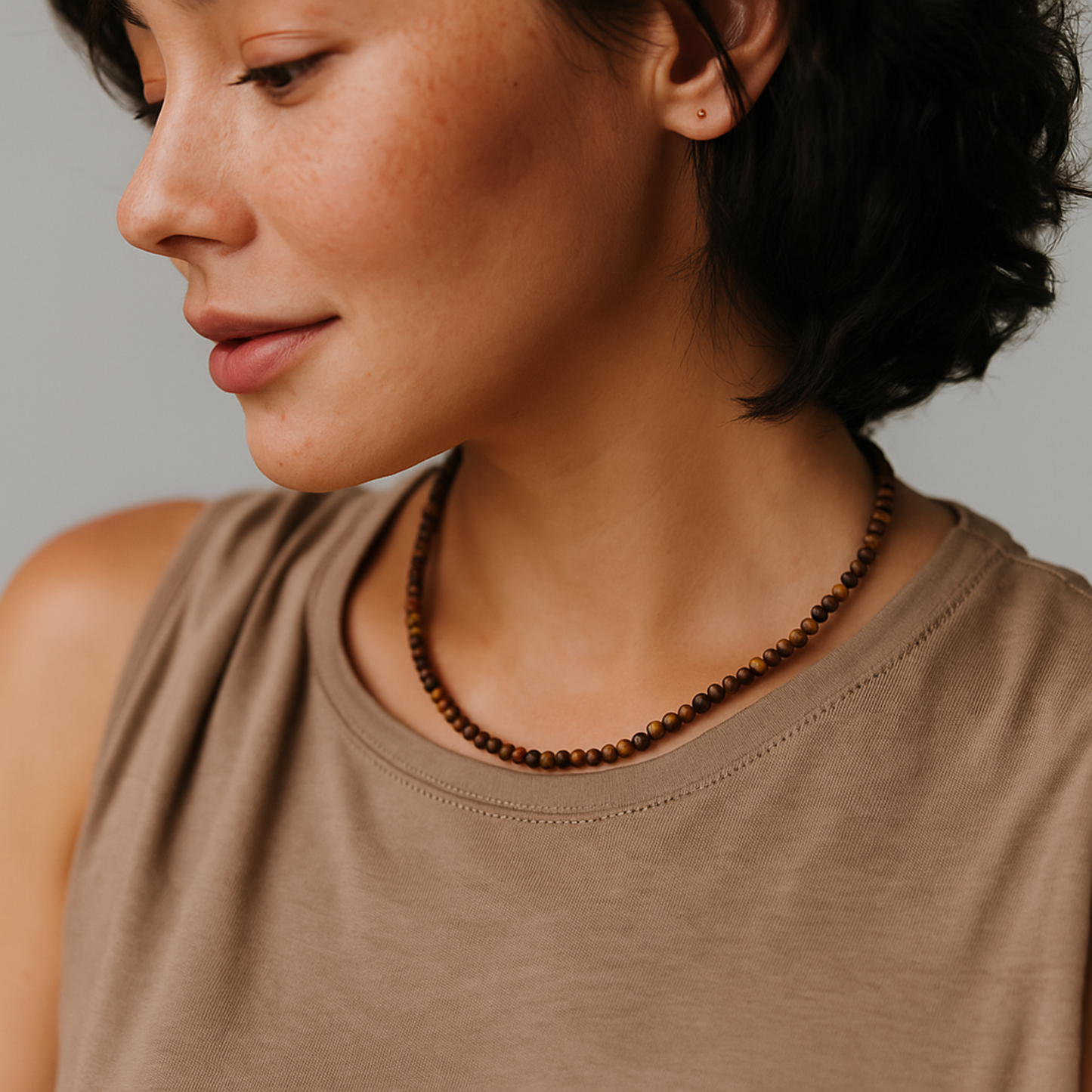 Natural Stone Beads Single Strand Necklace: Lapis Blue